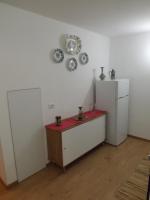A kitchen or kitchenette at Via Roma 28