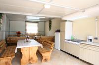 Kuchnia lub aneks kuchenny w obiekcie Apartments Znidarec