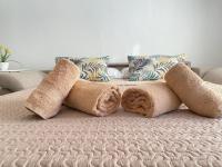 Půdorys ubytování Studio with access to the garden. Open pool. Beach very close. Wifi & Netflix FREE