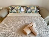 Půdorys ubytování Studio with access to the garden. Open pool. Beach very close. Wifi & Netflix FREE