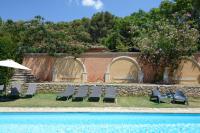 Swimmingpoolen hos eller t&aelig;t p&aring; La Petite Maison - Mas des Sous Bois