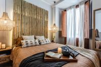 Postel nebo postele na pokoji v ubytování TETELA- 1 Bedroom Apartment with shared pool in Centro