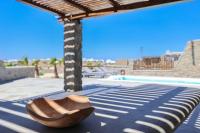 Bazén v ubytovaní The George Villas with Private Pool, close to Mykonos Town - Chora alebo v jeho blízkosti