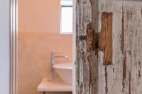 A bathroom at Dimore Santagaeta
