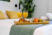 Posteľ alebo postele v izbe v ubytovaní NEAR BEACH Stunning Views & Comfort