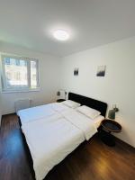 Posteľ alebo postele v izbe v ubytovaní B 205, apartments in the heart of the Jewish quarter