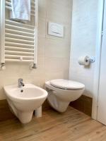 A bathroom at Chez Isabelle - Puglia Mia Apartments