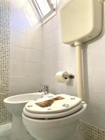 A bathroom at Chez Isabelle - Puglia Mia Apartments