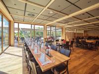 Hotel Rössli Tufertschwilにあるレストランまたは飲食店