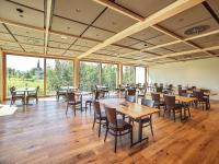 Hotel Rössli Tufertschwilにあるレストランまたは飲食店
