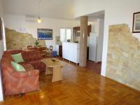 Posedenie v ubytovaní Apartment Ananina by Interhome