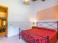 Posteľ alebo postele v izbe v ubytovaní Apartment Falco-8 by Interhome