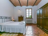 Posteľ alebo postele v izbe v ubytovaní Apartment Villa Caggio-1 by Interhome