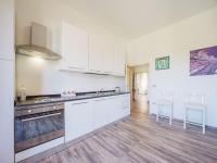 Kuchnia lub aneks kuchenny w obiekcie Holiday Home Elena by Interhome