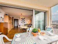 Posedenie v ubytovaní Apartment Les Côteaux du Préconil-5 by Interhome