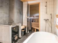 Koupelna v ubytování Holiday Home Kanervarinne by Interhome