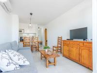 Televízia a/alebo spoločenská miestnosť v ubytovaní Apartment Gran Reserva-35 by Interhome