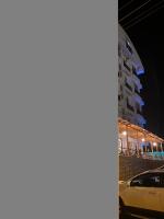 Budova, kde se aparthotel nachází