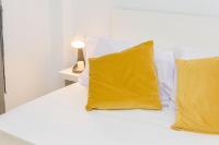 Posteľ alebo postele v izbe v ubytovaní WintowinRentals Coqueto apartamento en el Centro de Málaga