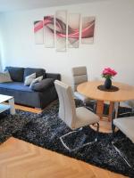Posedenie v ubytovaní APARTMAN D&D***