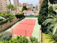 Tenis a/nebo squash v ubytování Zafiro Apartments nebo okolí