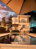 Bazén v ubytování Ihlamurlu Home nebo v jeho okolí