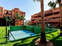 Tenis alebo squash v ubytovaní Villas de Almerimar Golf alebo jeho okolí