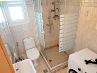 A bathroom at Sea Breeze Apartment