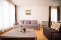 Posedenie v ubytovaní Dok Apartment
