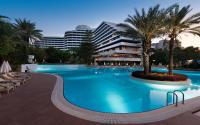 Bazén v ubytování MEDWORLD Health & Rehabilitation Center Rixos Antalya nebo v jeho okolí