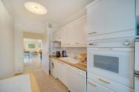Kuchnia lub aneks kuchenny w obiekcie 3 bedrooms Cannes Center south terrace