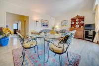 Kuchnia lub aneks kuchenny w obiekcie 3 bedrooms Cannes Center south terrace