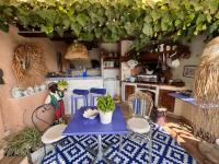 Ein Garten an der Unterkunft Les Grimaldines - Maison d&#39;Hôtes