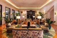 Ein Sitzbereich in der Unterkunft The Palms Hotel &amp; Spa