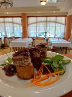 Jídlo v hotelu nebo okolí