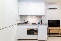 Kuchyň nebo kuchyňský kout v ubytování Suites Horno del Oro