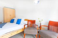 A bed or beds in a room at RNET - Weekend Roses