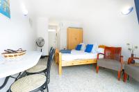 A bed or beds in a room at RNET - Weekend Roses