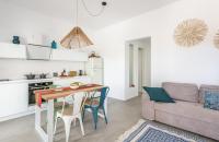 Kuchyňa alebo kuchynka v ubytovaní Elyos Apartments