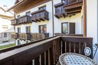 A balcony or terrace at Apartment Harmony - Tatranska Lomnica, Javorinka
