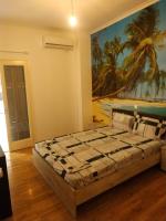 Postel nebo postele na pokoji v ubytování LG apartment bnb