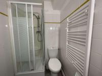 Plan piętra w obiekcie Appartement 2 pièces avec balcon, proche gare et commerces, parking privé, ménage inclus, La Rochelle - FR-1-246-637