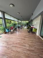 Posezení v ubytování Terra Europe Brontes Hotel