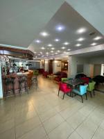 Posezení v ubytování Terra Europe Brontes Hotel