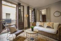 Posezení v ubytování P2sal1071- Elegant Apartment in Carrer de Salinas