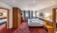 Posteľ alebo postele v izbe v ubytovaní Hotel Sella***s