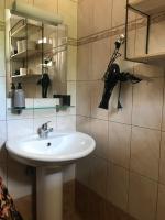 Kúpeľňa v ubytovaní georgia's cozy rooms #3