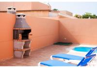 Bazén v ubytování Anahi Homes Corralejo - Villa Brezo 3 nebo v jeho okolí