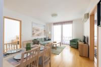Posedenie v ubytovaní Super central, 2-bedroom apartment with terrace