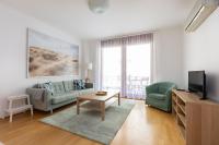 Televízia a/alebo spoločenská miestnosť v ubytovaní Super central, 2-bedroom apartment with terrace